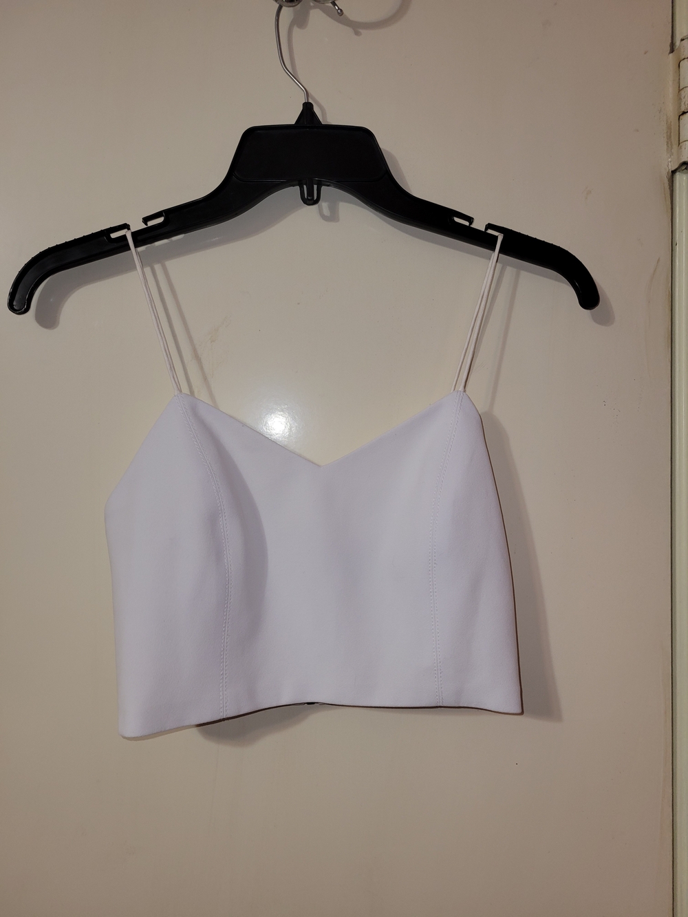 Alice + Olivia White V-Neck Cropped Cami